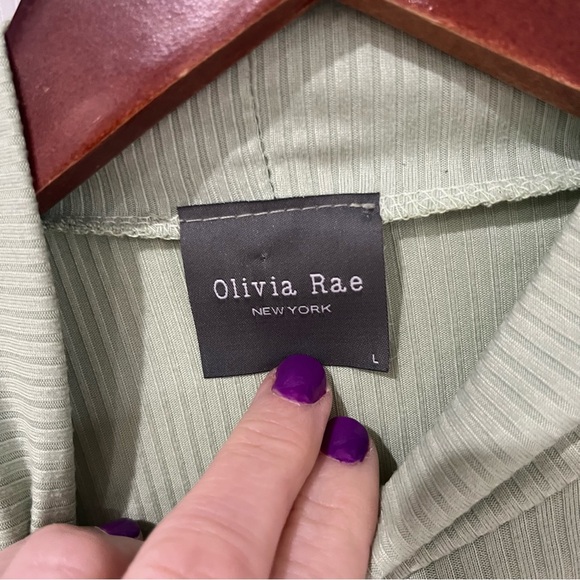 Olivia Rae light green long sleeve crop top size large - Picture 4 of 9